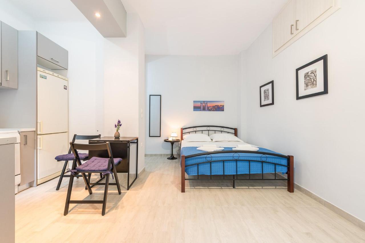 Sweet And Central Apt For 2 Apartment Athena Bagian luar foto